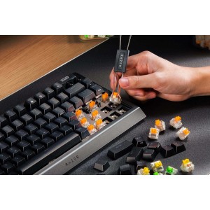کیبورد گیمینگ مکانیکال با سیم ریزر مدل BLACKWIDOW V4